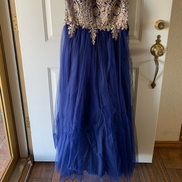 Prom Dress - Picture 1 of 3